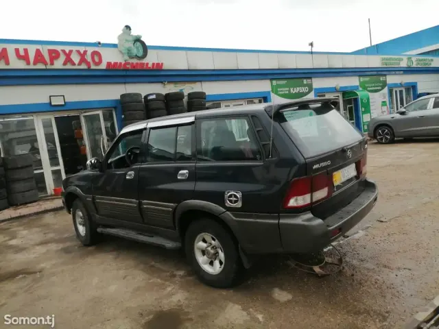 Ssang Yong Musso 2001 · 2.9 MT