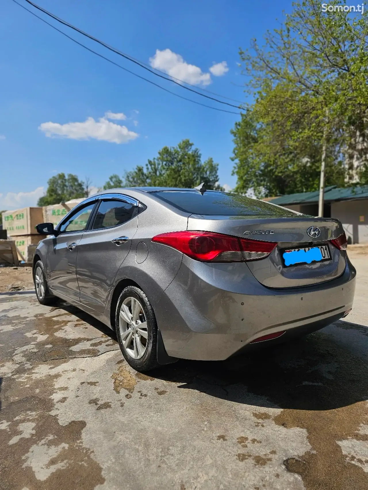 Hyundai Avante 2012 · 1.6 AT