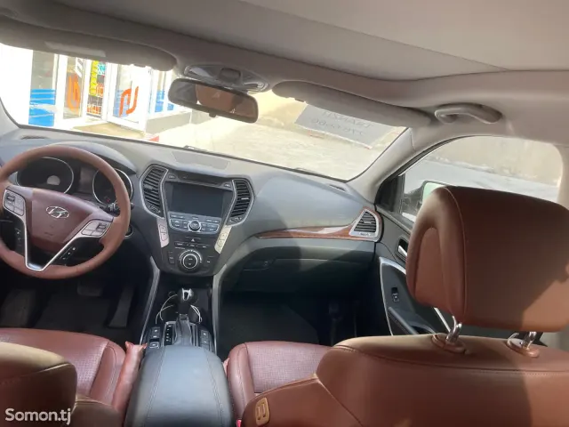 Hyundai Santa Fe 2015 · 2.2 AT