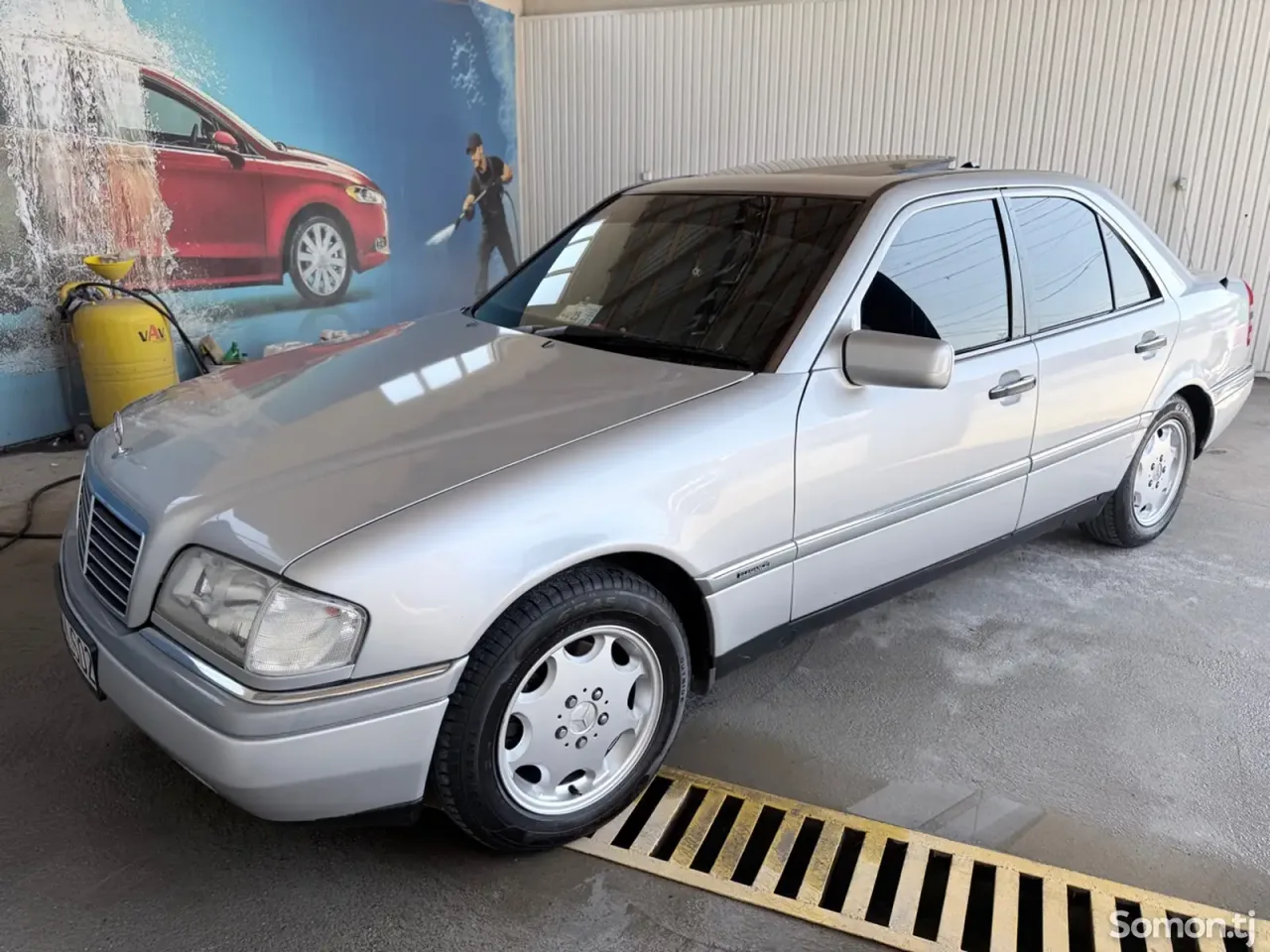 Mercedes-Benz C class 1995 · 1.8 MT