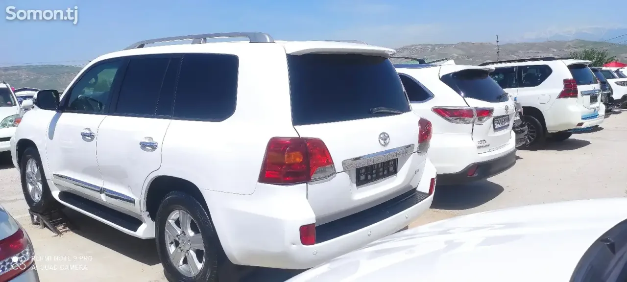 Toyota Land Cruiser 2012 · 4.5 AT