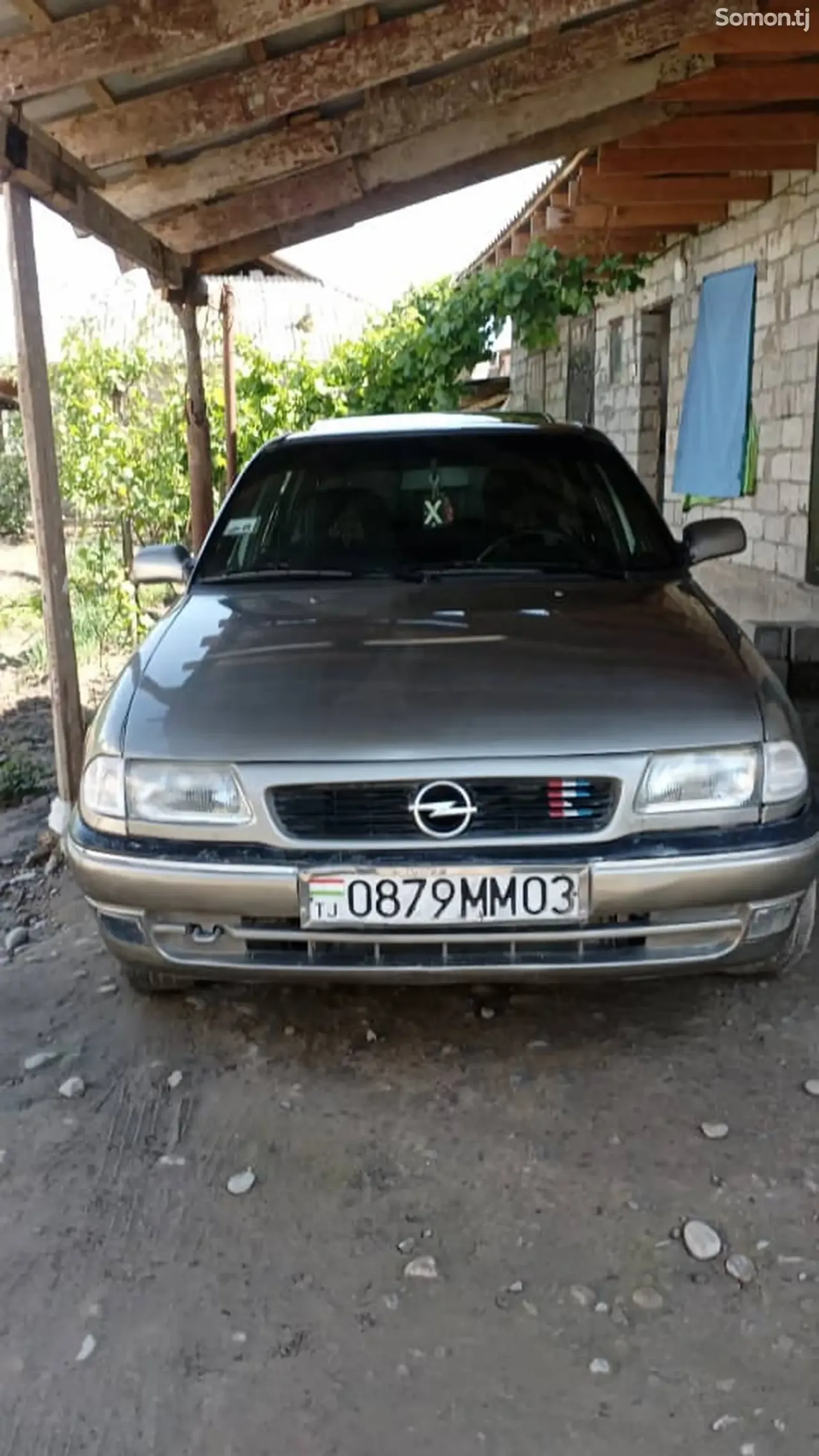 Opel Astra F 1995 · 1.6 MT