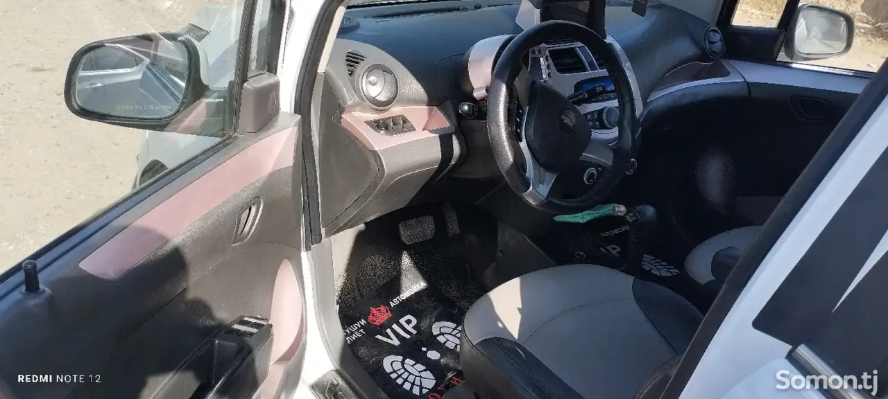 Chevrolet Spark 2012 · 1.3 AT