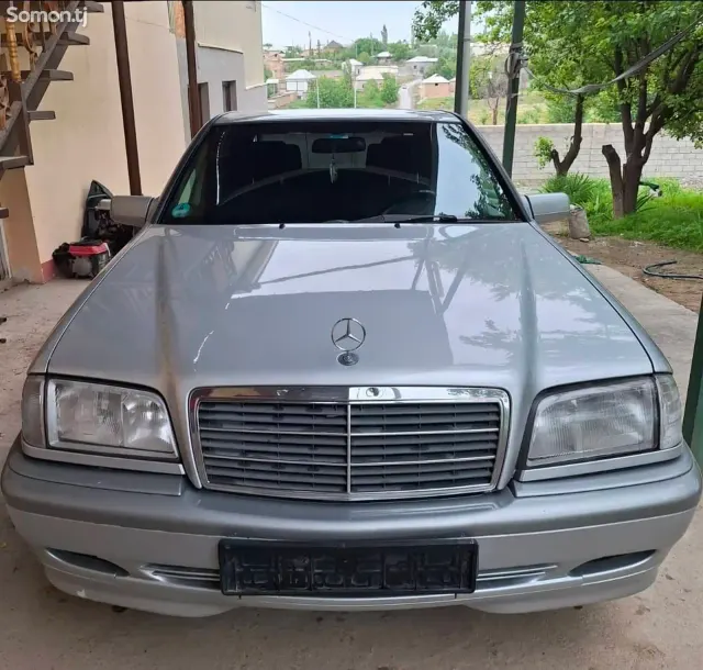 Mercedes-Benz C class 1997 · MT
