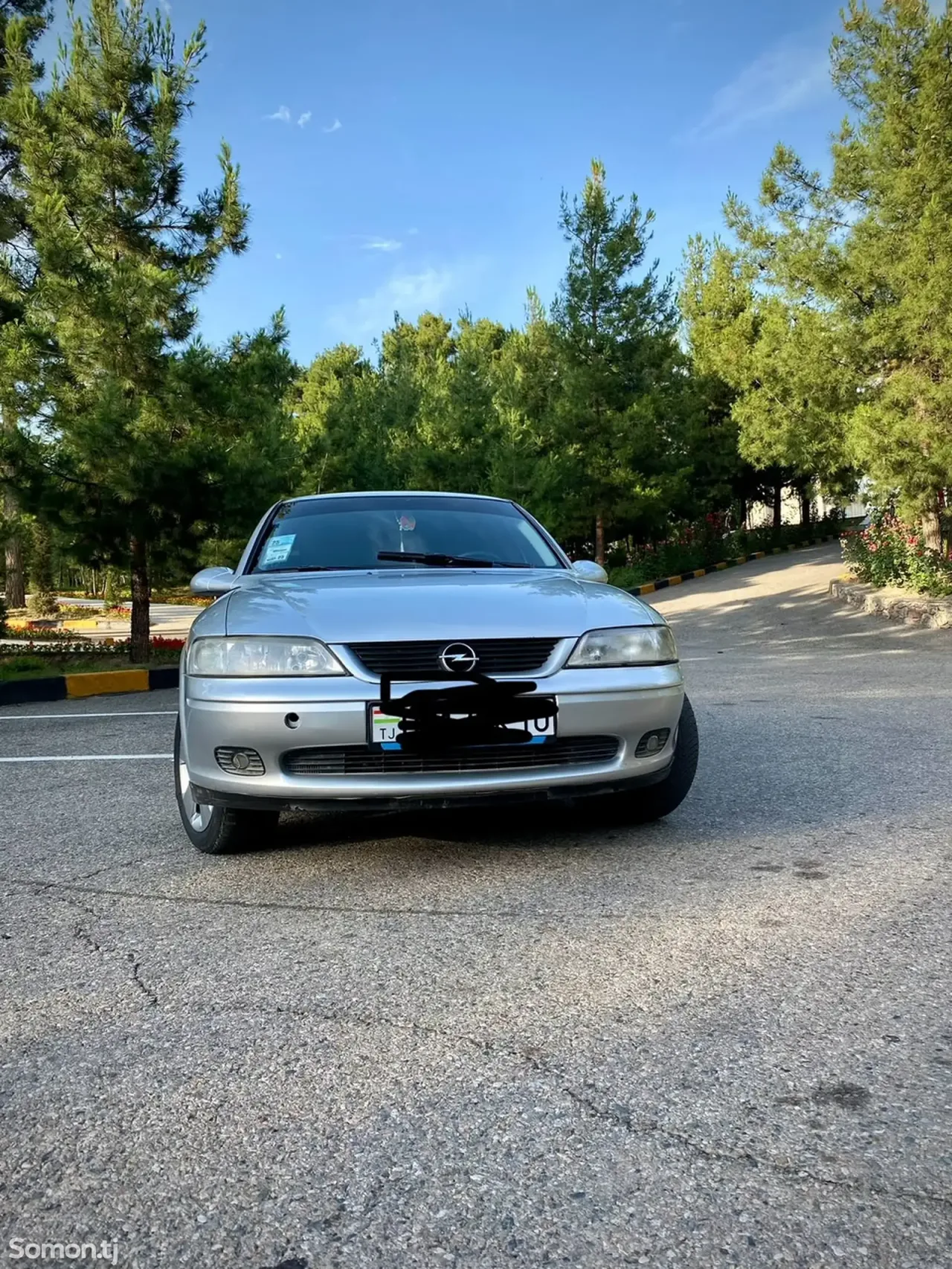Opel Vectra B 2000 · 1.6 MT