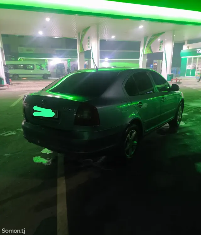 Skoda Octavia 2011 · AT