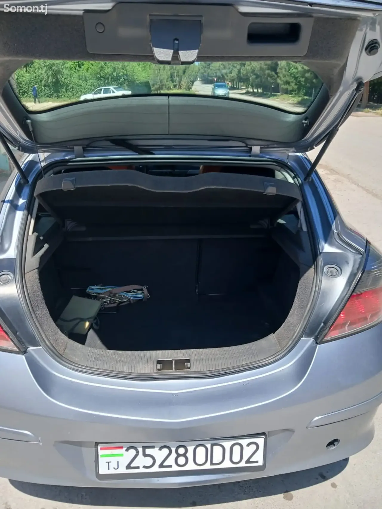 Opel Astra H 2006 · 1.8 MT