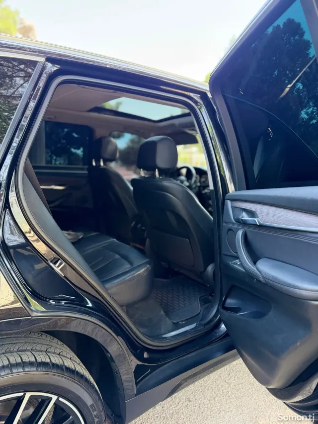 BMW 5 series 2015 · 3.0 AT