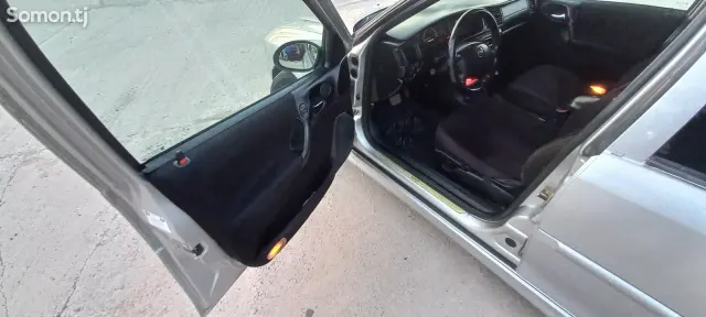 Opel Vectra B 1999 · 1.8 AT