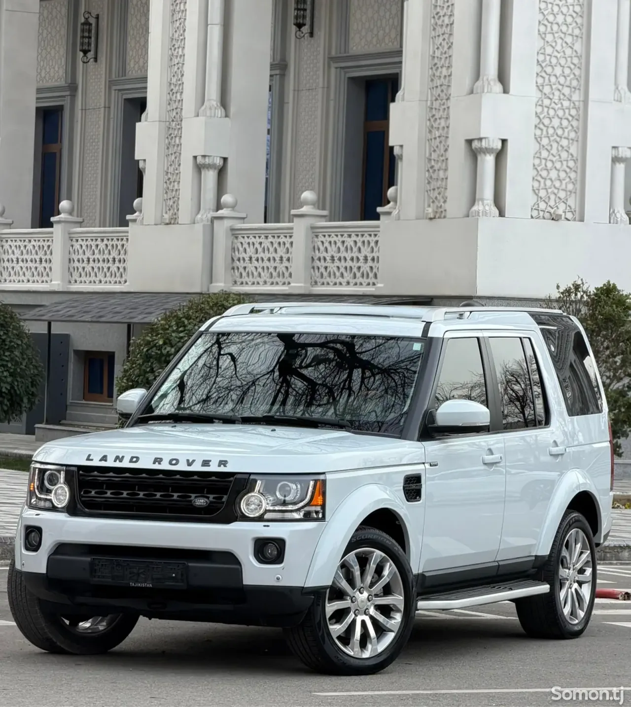 Land Rover Discovery 2015 · 3.0 AT