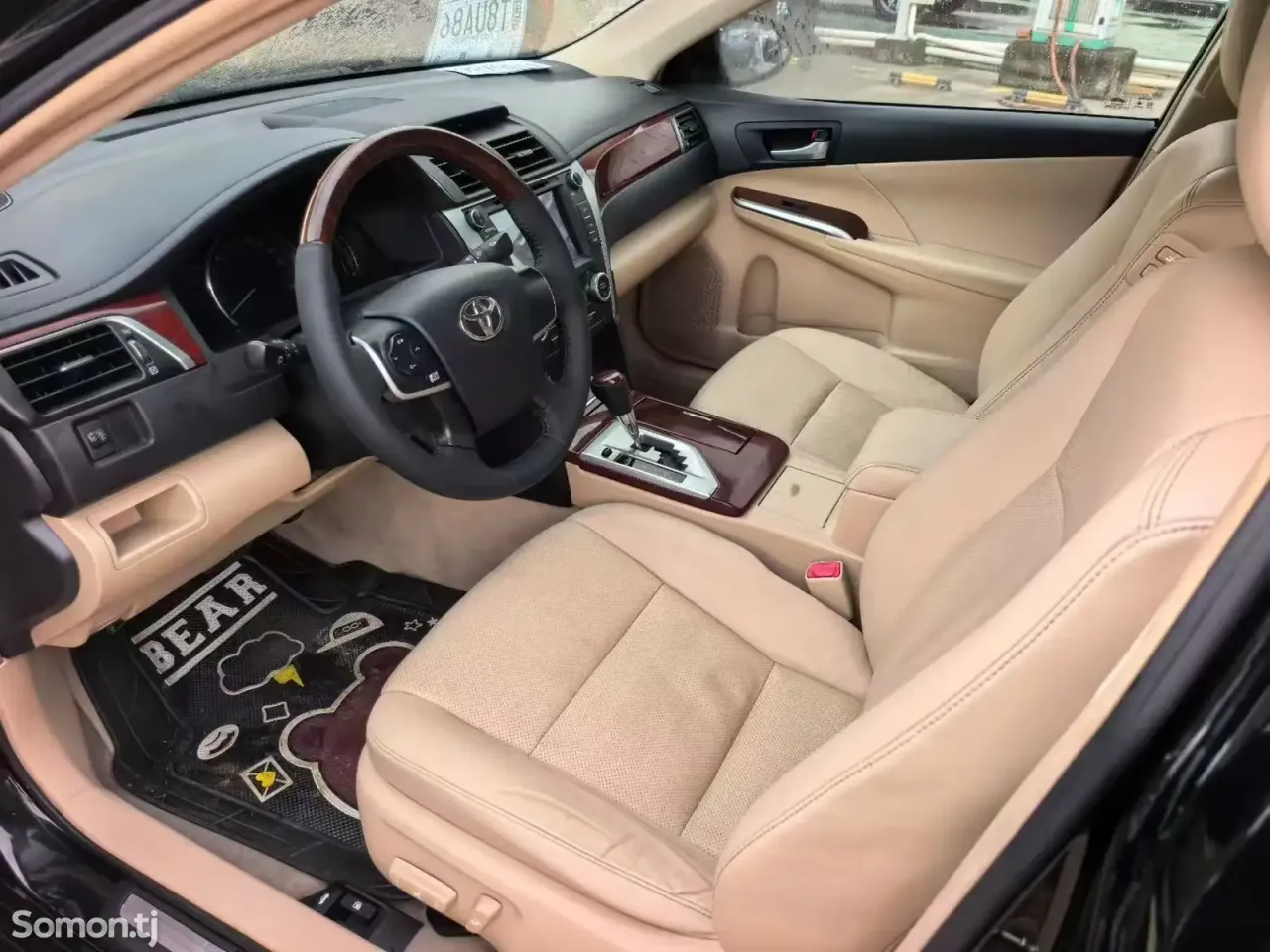 Toyota Camry 2014 · 2.0 AT