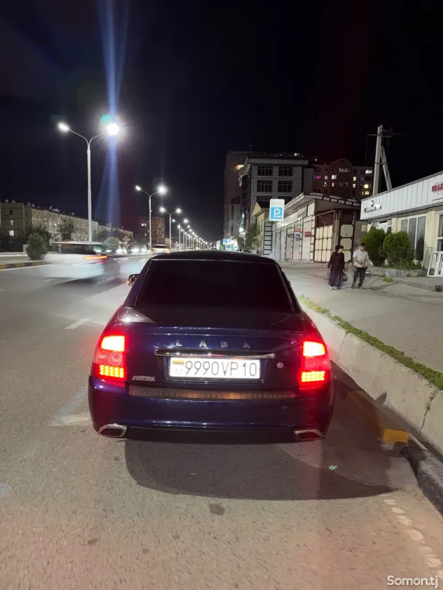 Lada (ВАЗ) Priora 2015 · 1.6 MT
