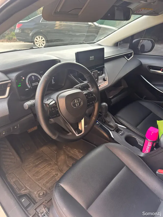 Toyota Corolla 2023 · 1.8 AT