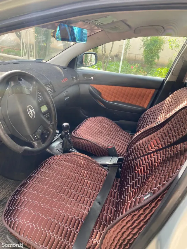 Toyota Avensis 2007 · 2.0 MT