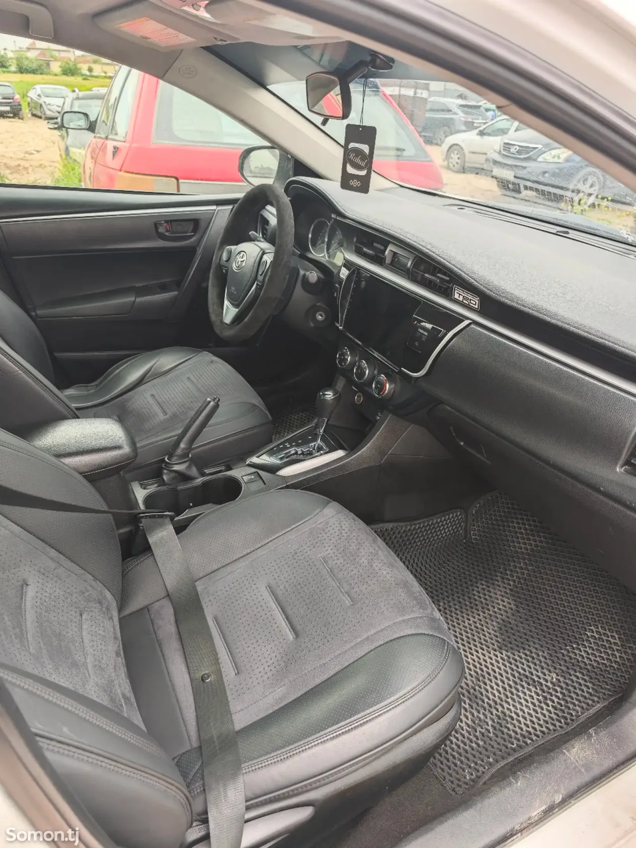 Toyota Corolla 2014 · 1.8 AT