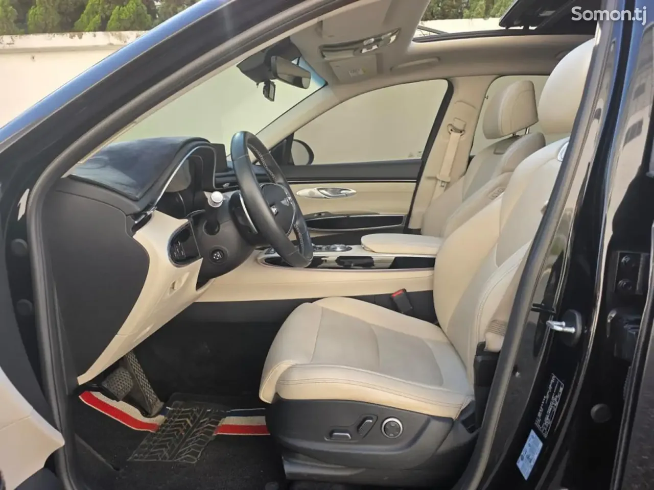 Hyundai Genesis 2021 · 2.5 AT