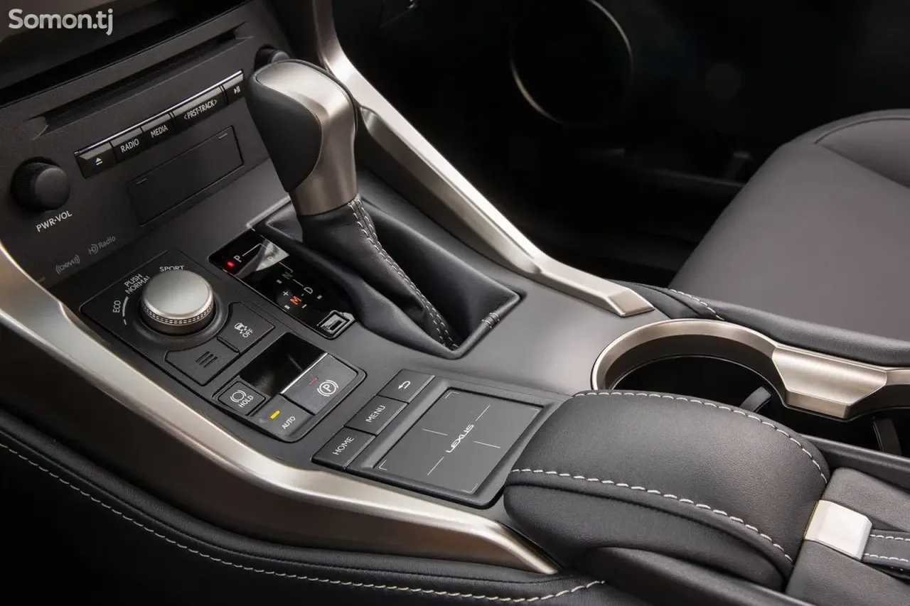 Lexus NX series 2017 · 2.0 AT