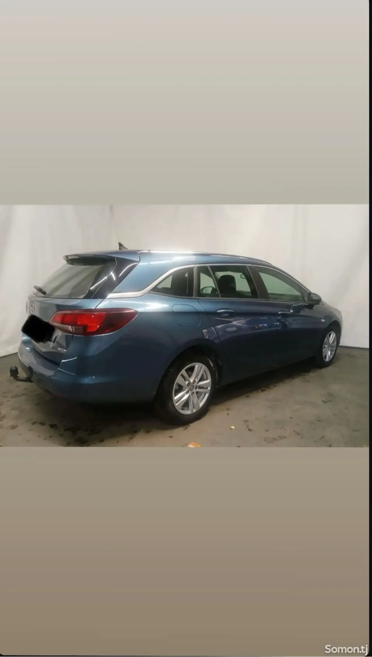 Opel Astra K 2017 · 1.0 MT