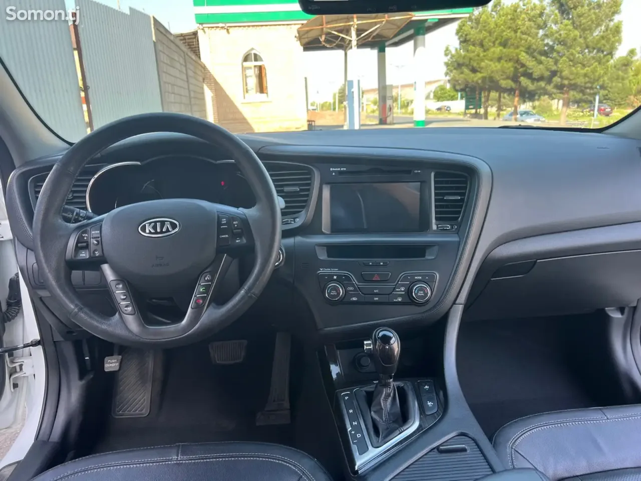 Kia K5 2011 · 2.0 AT