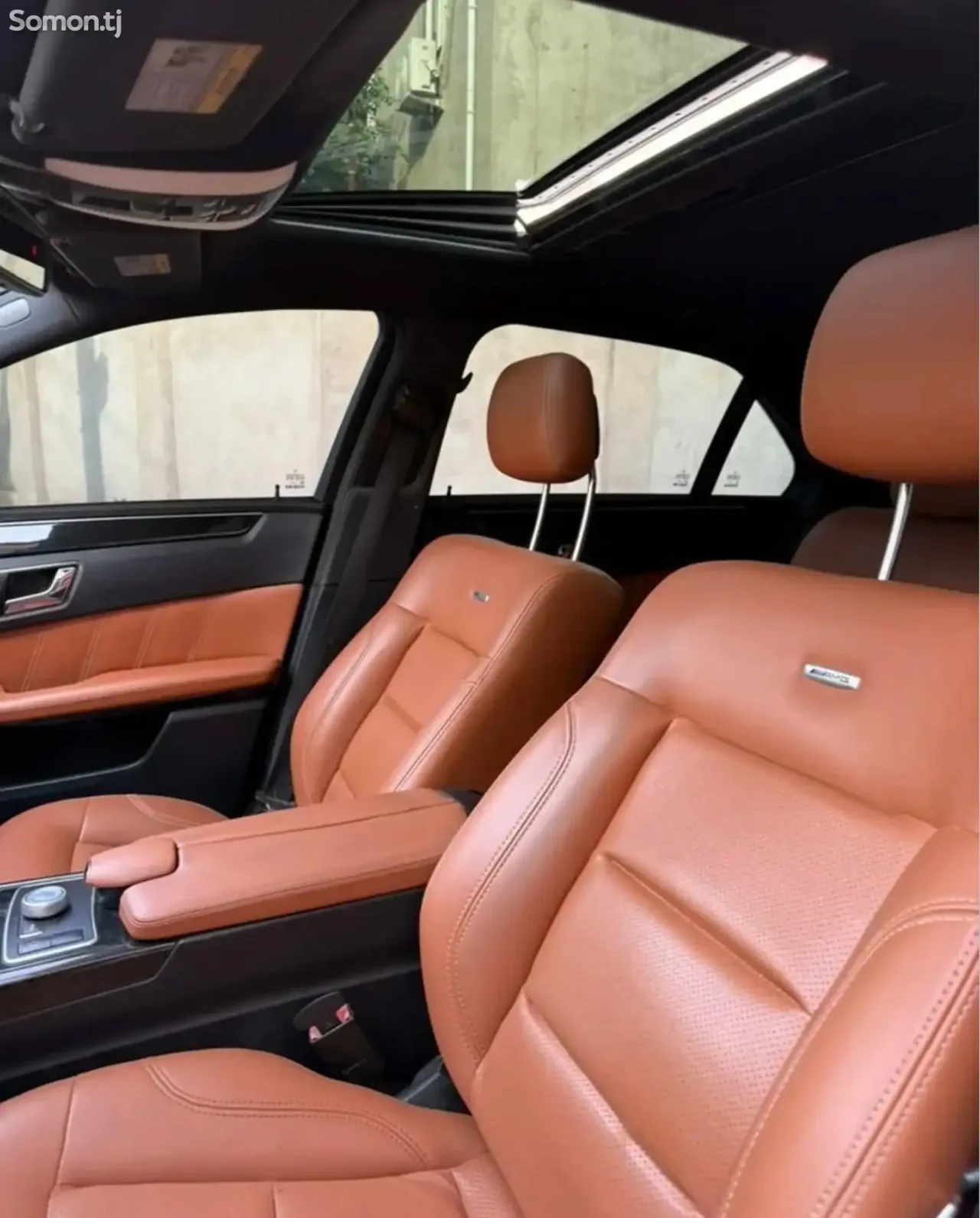 Mercedes-Benz E class 2011 · 3.5 AT