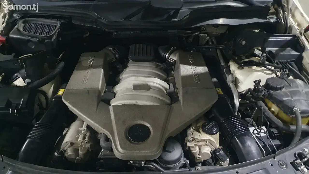 Mercedes-Benz ML class 2011 · 6.3 AT