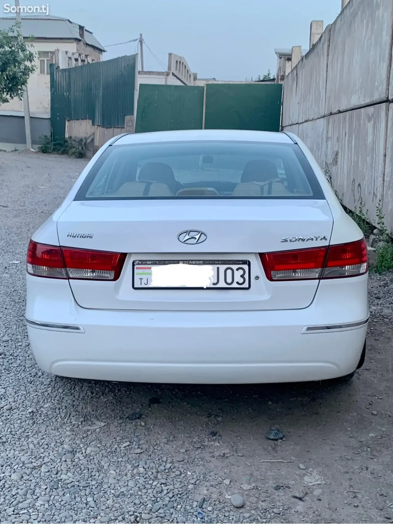 Hyundai Sonata 2009 · 2.4 AT