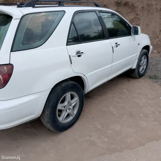 Lexus RX series 2000 · 3.0 AT