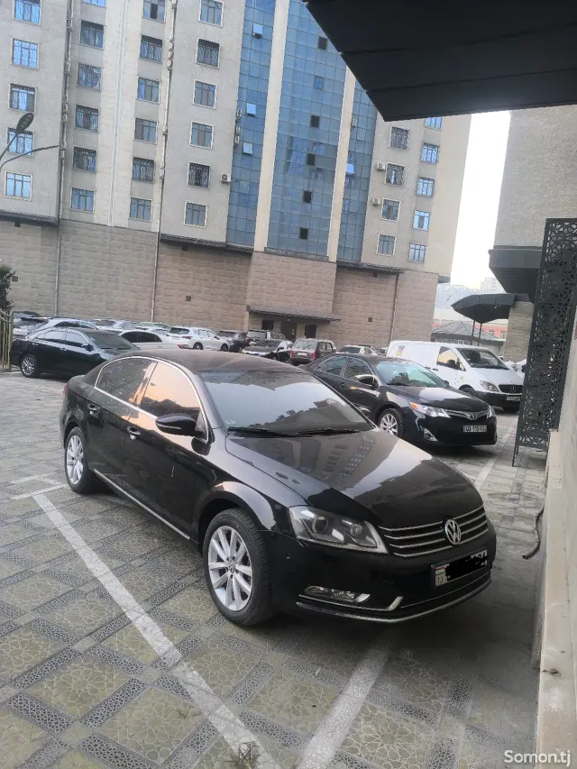Volkswagen Passat 2011 · 1.8 AT