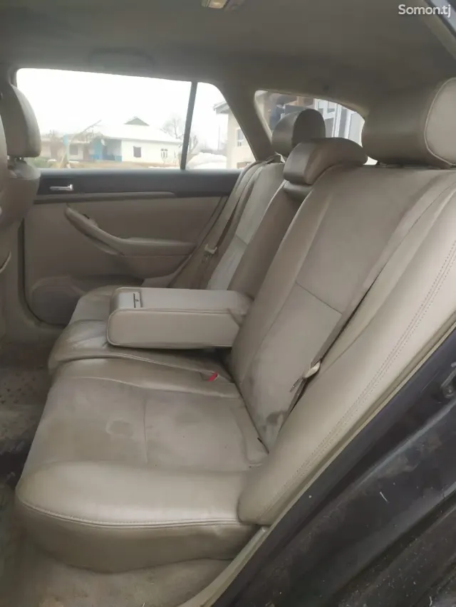 Toyota Avensis 2007 · 2.2 MT