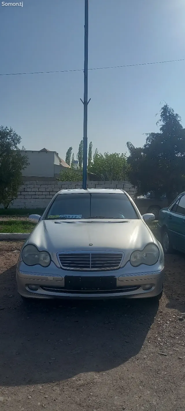 Mercedes-Benz C class 2003 · 1.8 MT