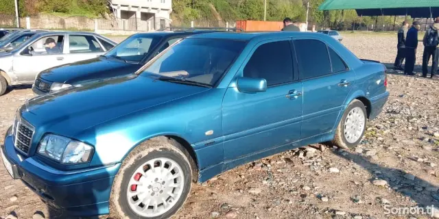 Mercedes-Benz C class 2000 · 2.0 MT