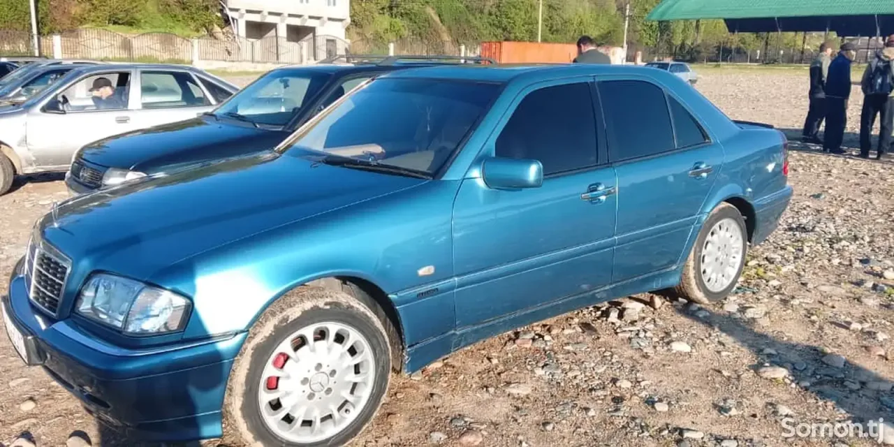 Mercedes-Benz C class 2000 · 2.0 MT