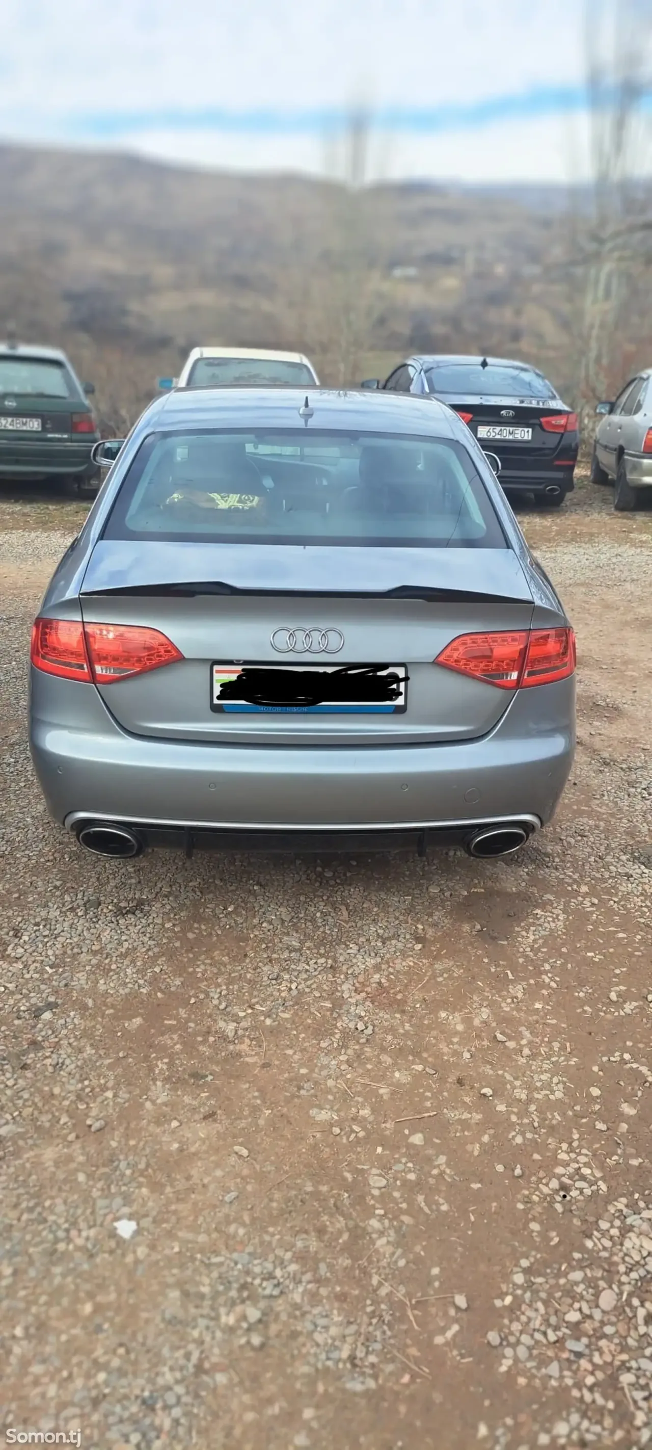 Audi RS4 2011 · 2.0 AT