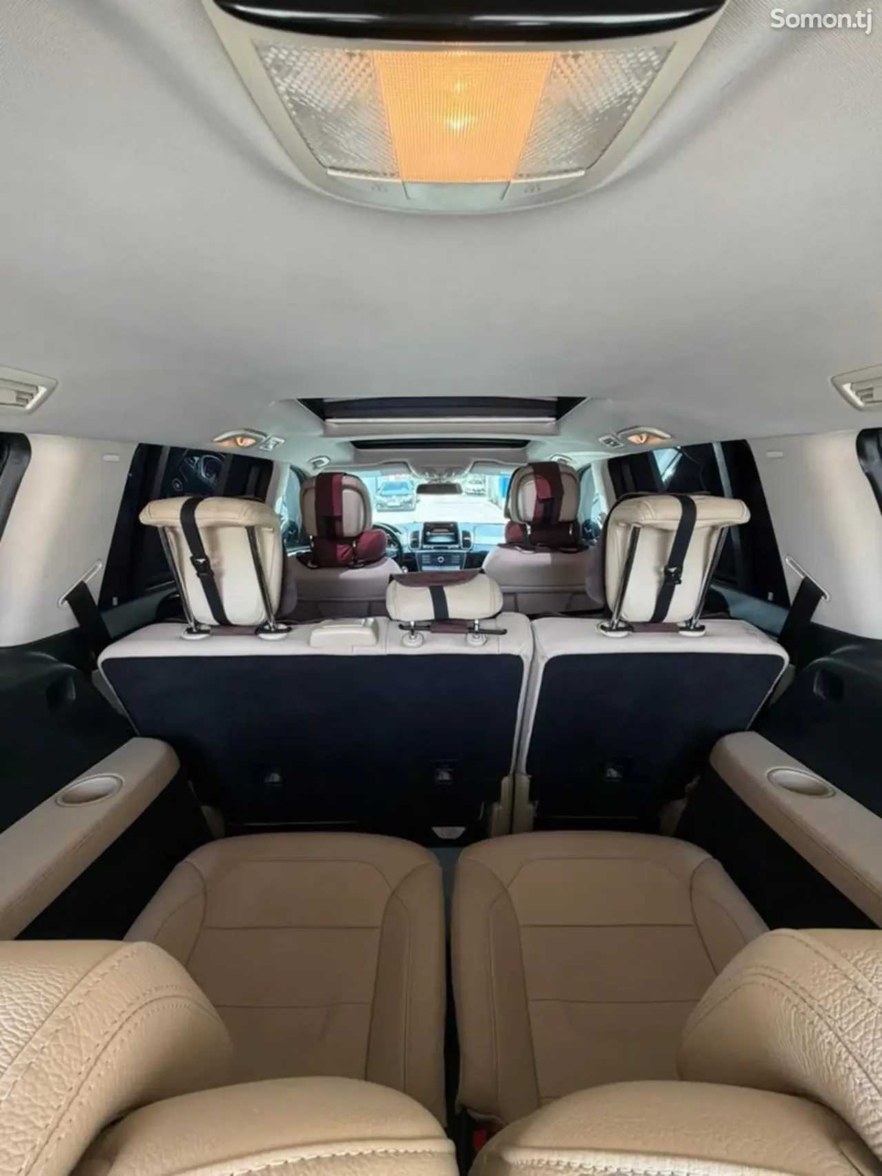 Mercedes-Benz GLS 2017 · 5.5 AT