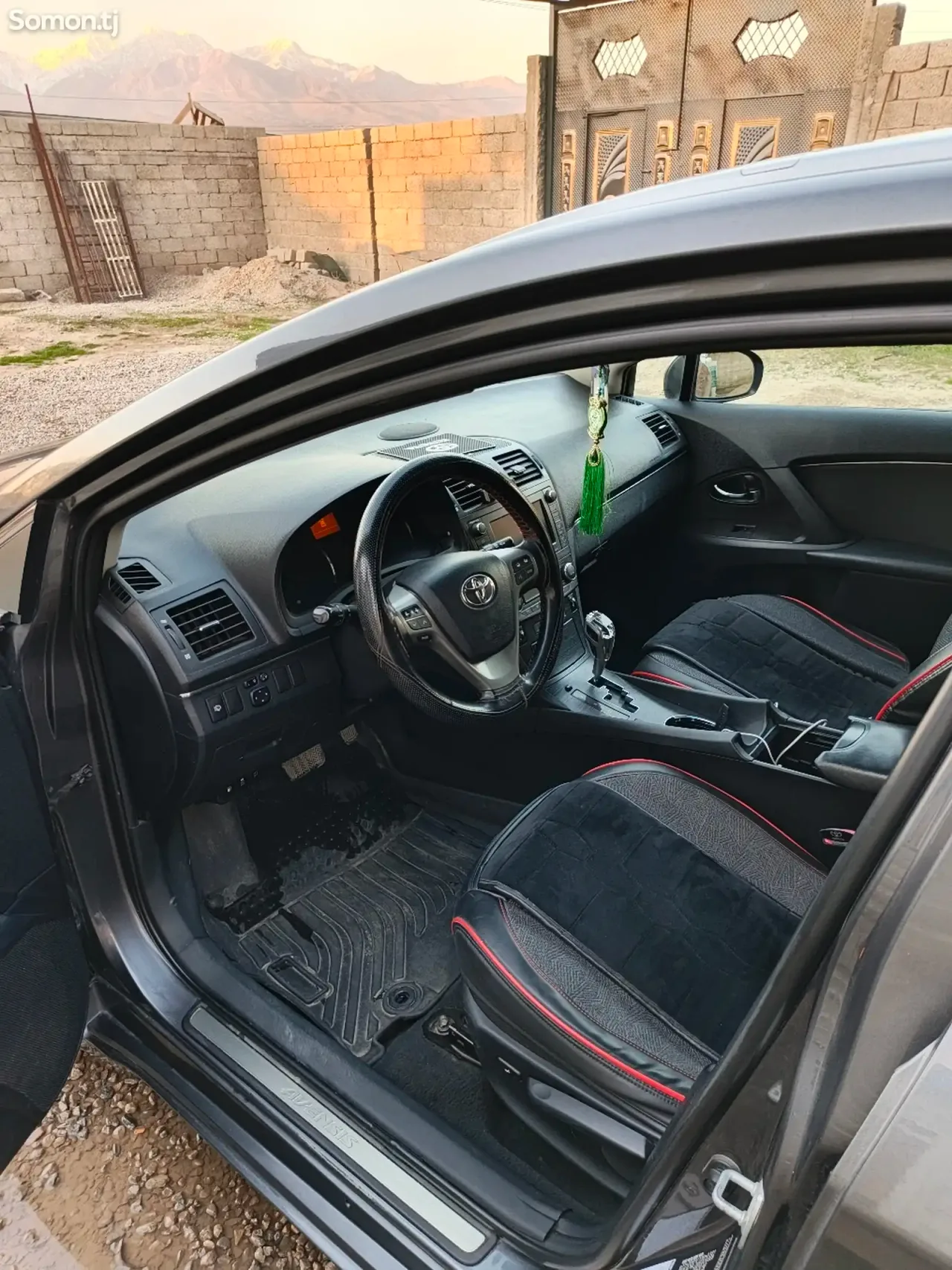 Toyota Avensis 2009 · 1.8 AT