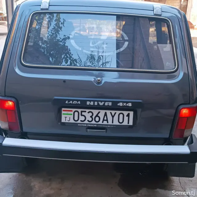 Lada (ВАЗ) Нива 1999 · 1.6 MT