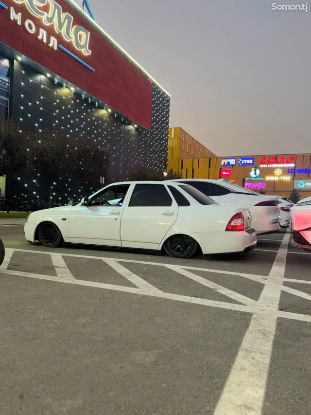 Lada (ВАЗ) Priora 2014 · 1.6 MT