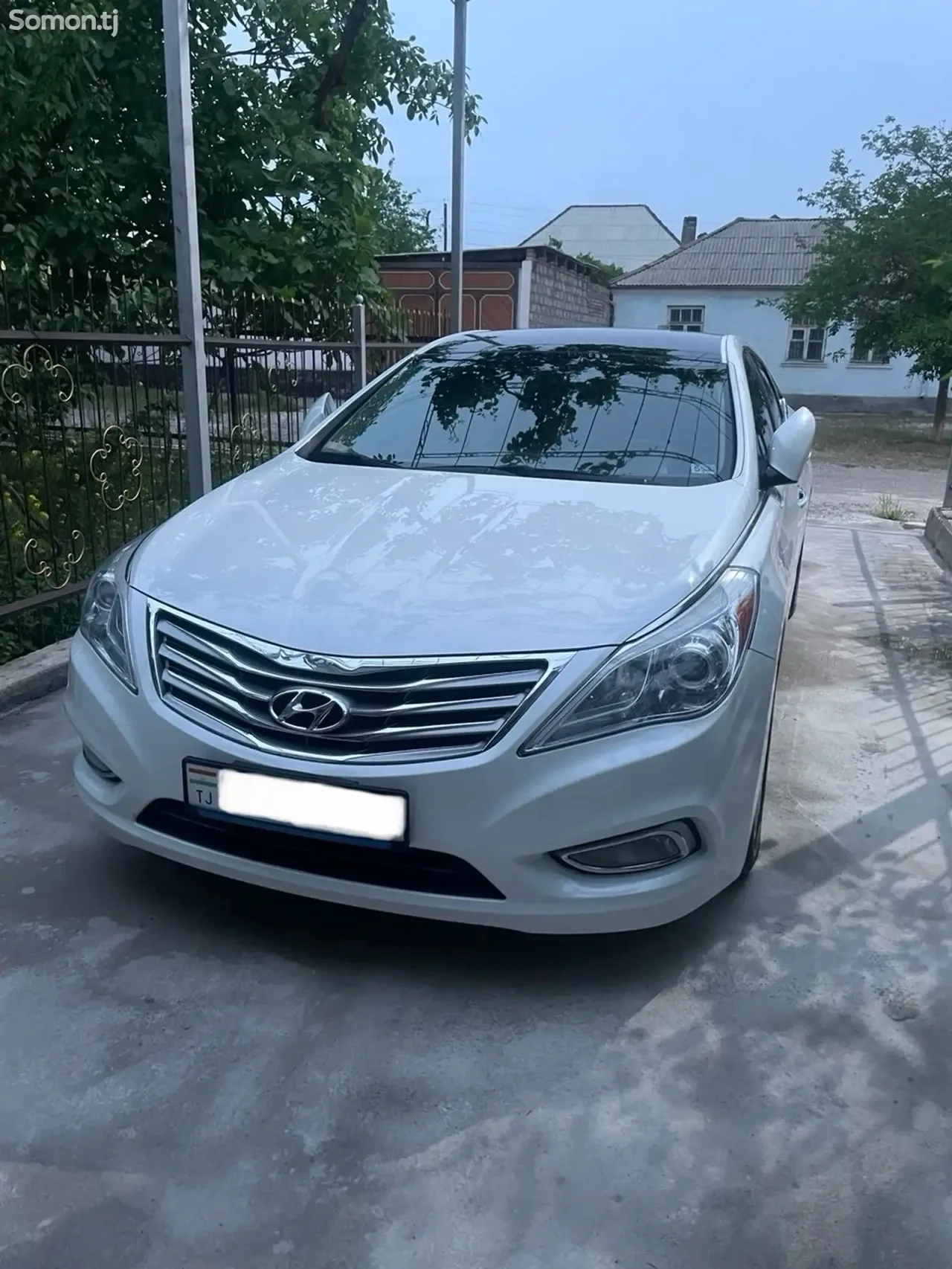 Hyundai Azera 2015 · 2.4 AT