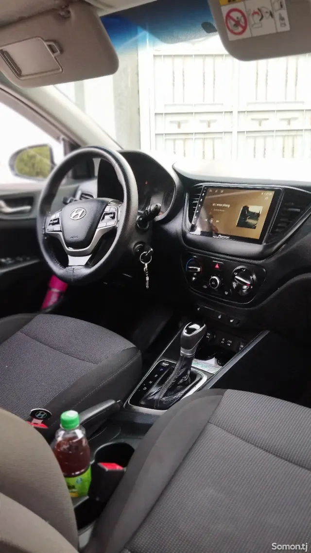 Hyundai Accent 2018 · 1.6 AT