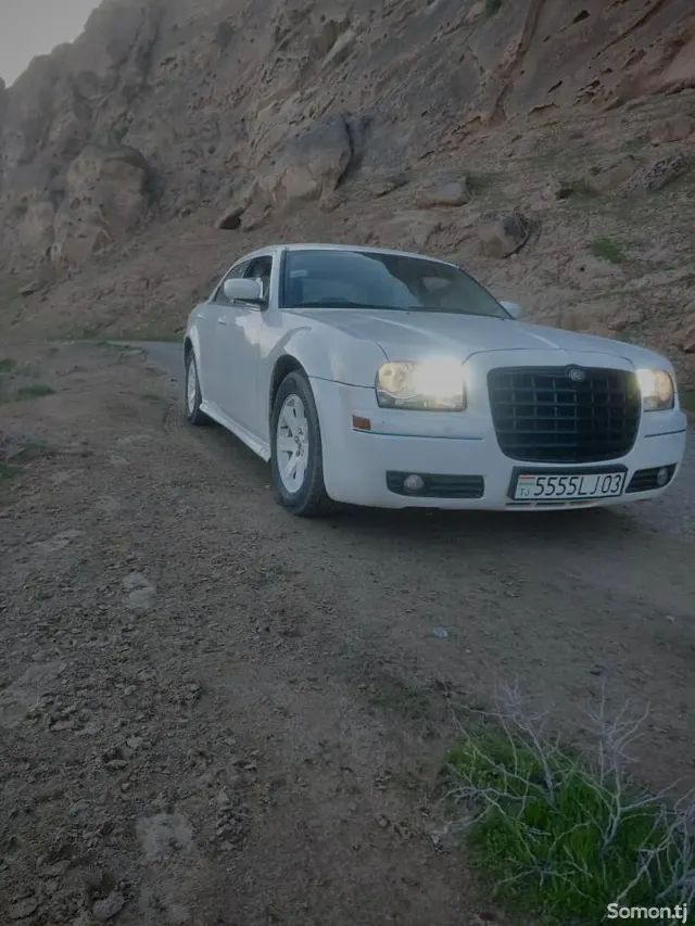 Chrysler 300C 2008 · 2.7 AT