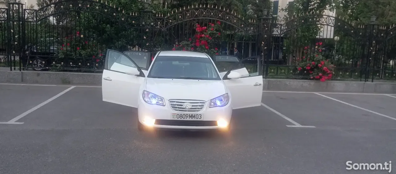 Hyundai Avante 2008 · 1.6 AT