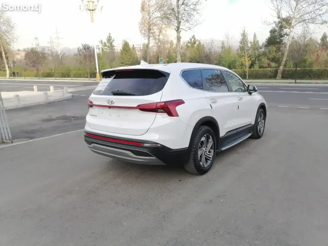 Hyundai Santa Fe 2021 · 2.2 AT