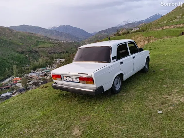 Lada (ВАЗ) 2107 2005 · 0.6 MT