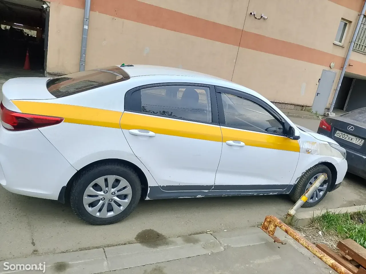 Kia Rio 2017 · 1.4 AT