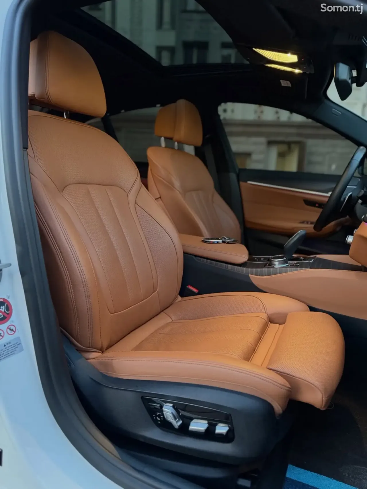 BMW 5 series 2018 · 2.0 AT