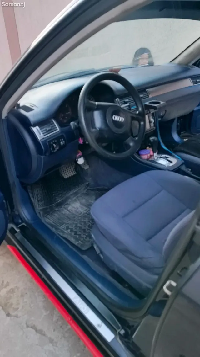Audi A6 1998 · 2.4 AT