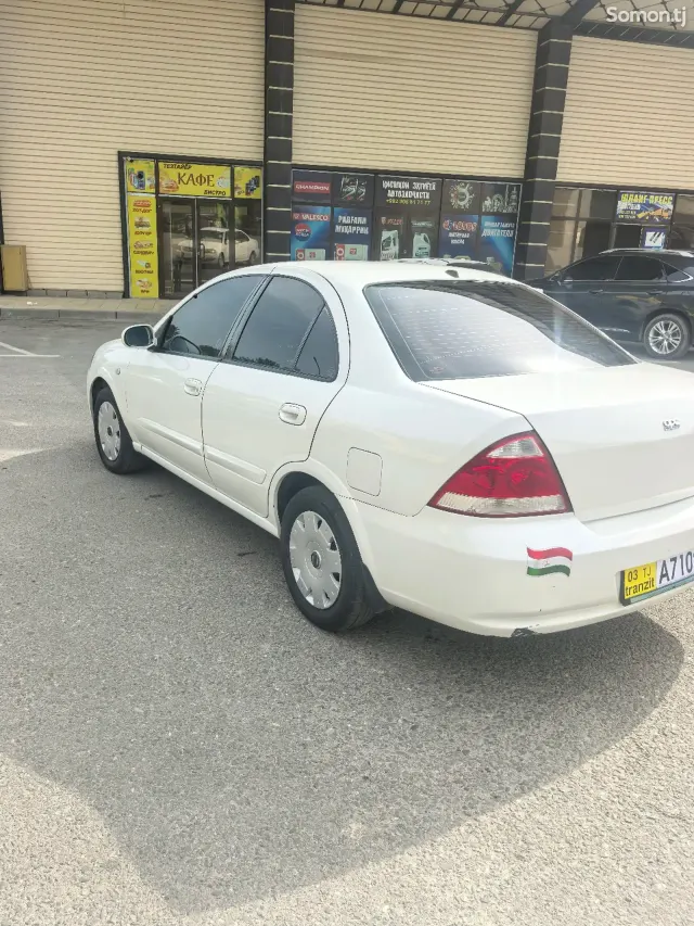 Nissan Almera 2007 · 1.3 MT