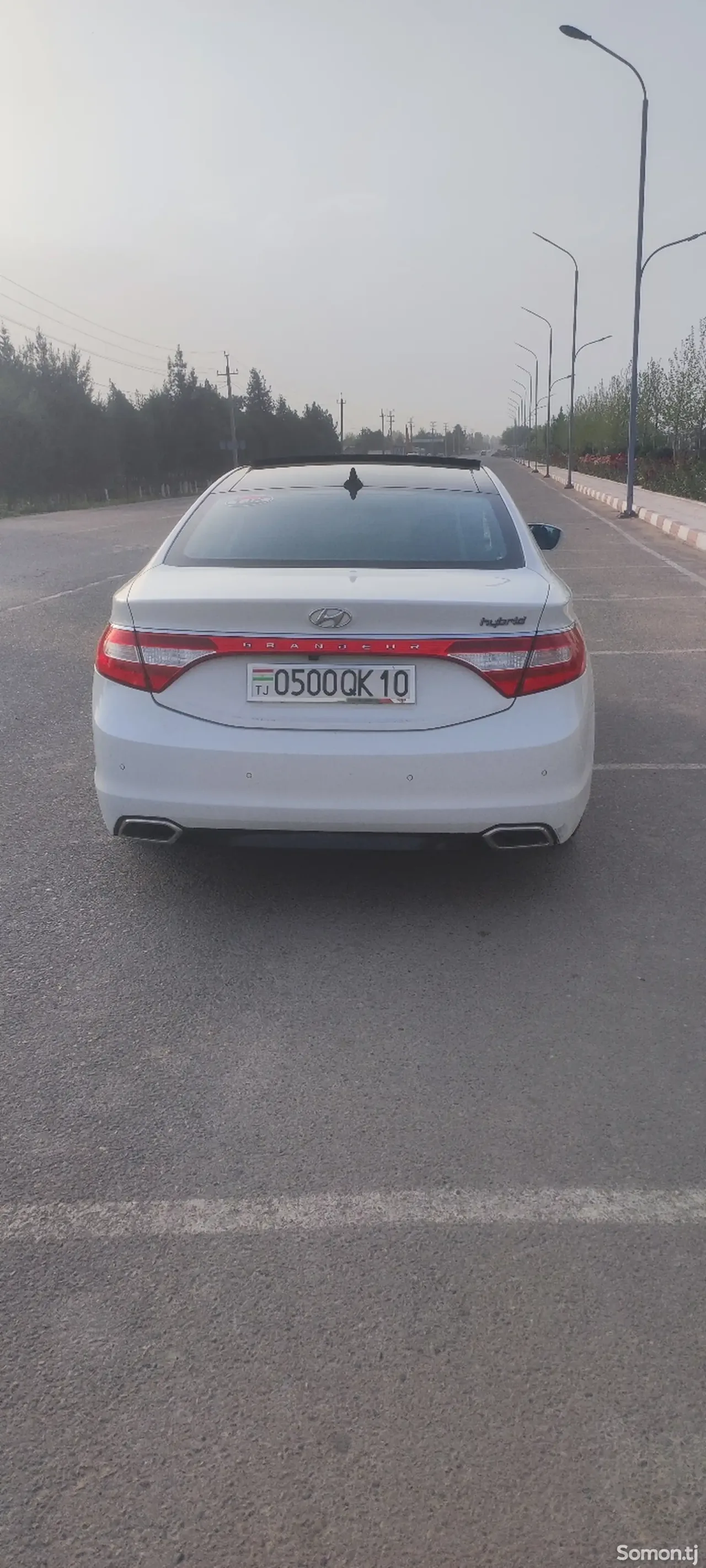 Hyundai Grandeur 2014 · 2.4 AT