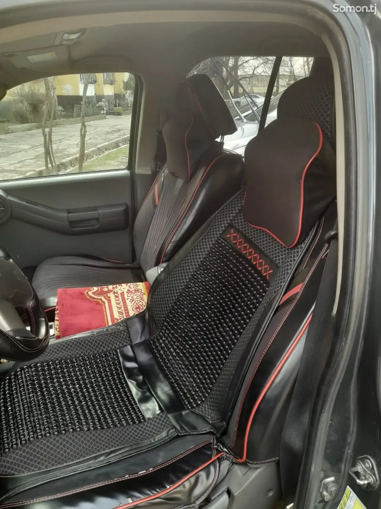 Nissan X-Terra 2010 · 2.4 AT