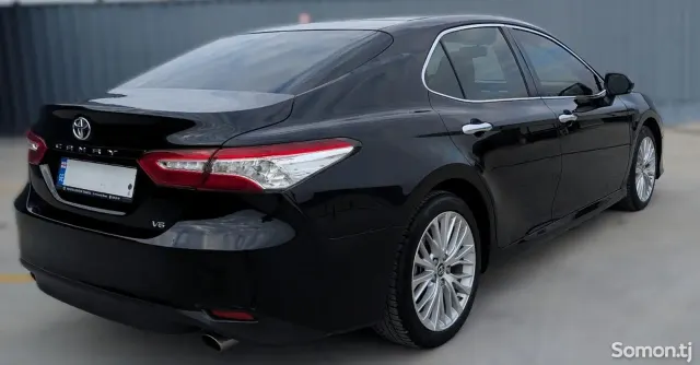 Toyota Camry 2019 · 3.5 AT